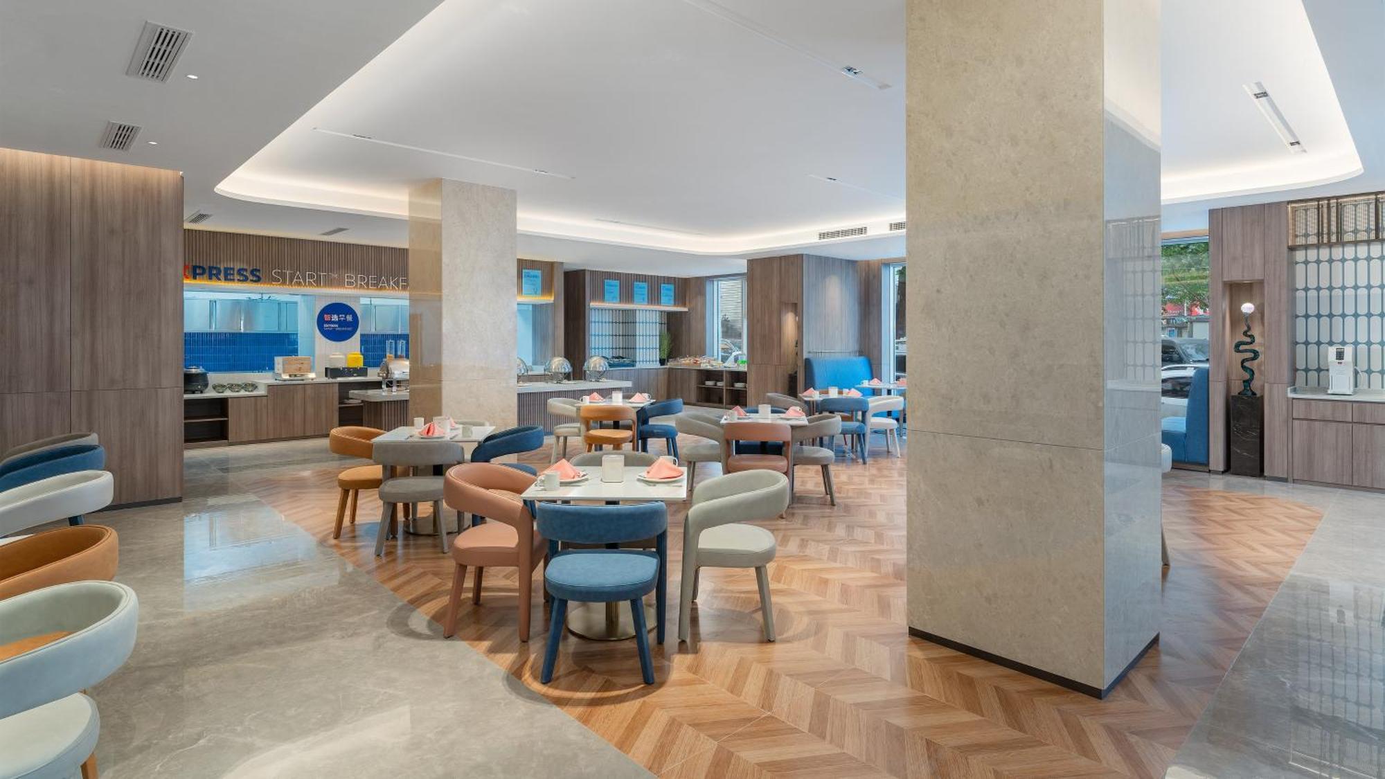 Holiday Inn Express Qingdao Shibei By Ihg Exterior foto